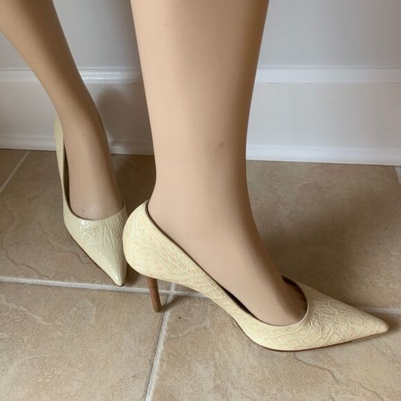 Y2K New Bruno Magli Rouge Pointed Toe Pump - Picture 1 of 6
